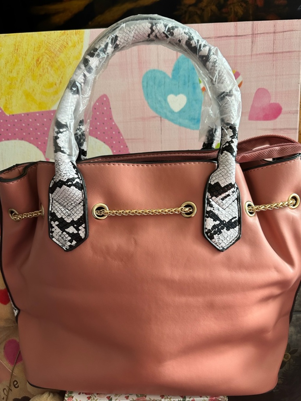 Chic Pink Tote with Snake-Print Trim and Gold Chain Detail - Picture 2 of 6